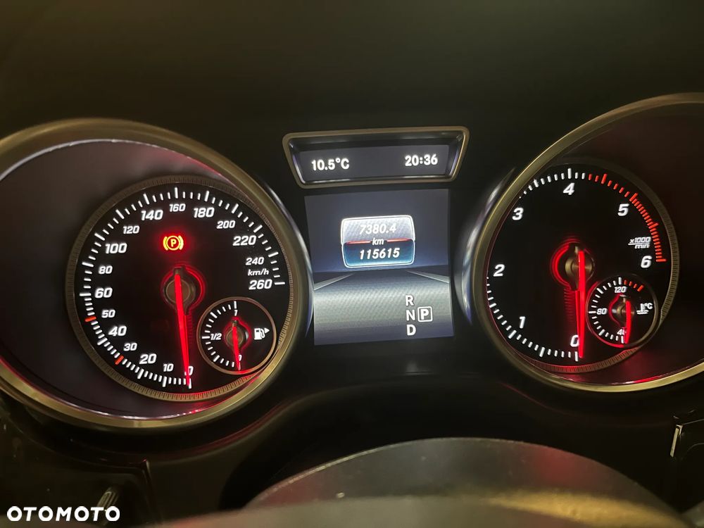 Mercedes-Benz GLE - 25
