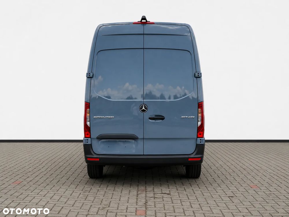 Mercedes-Benz Sprinter - 8