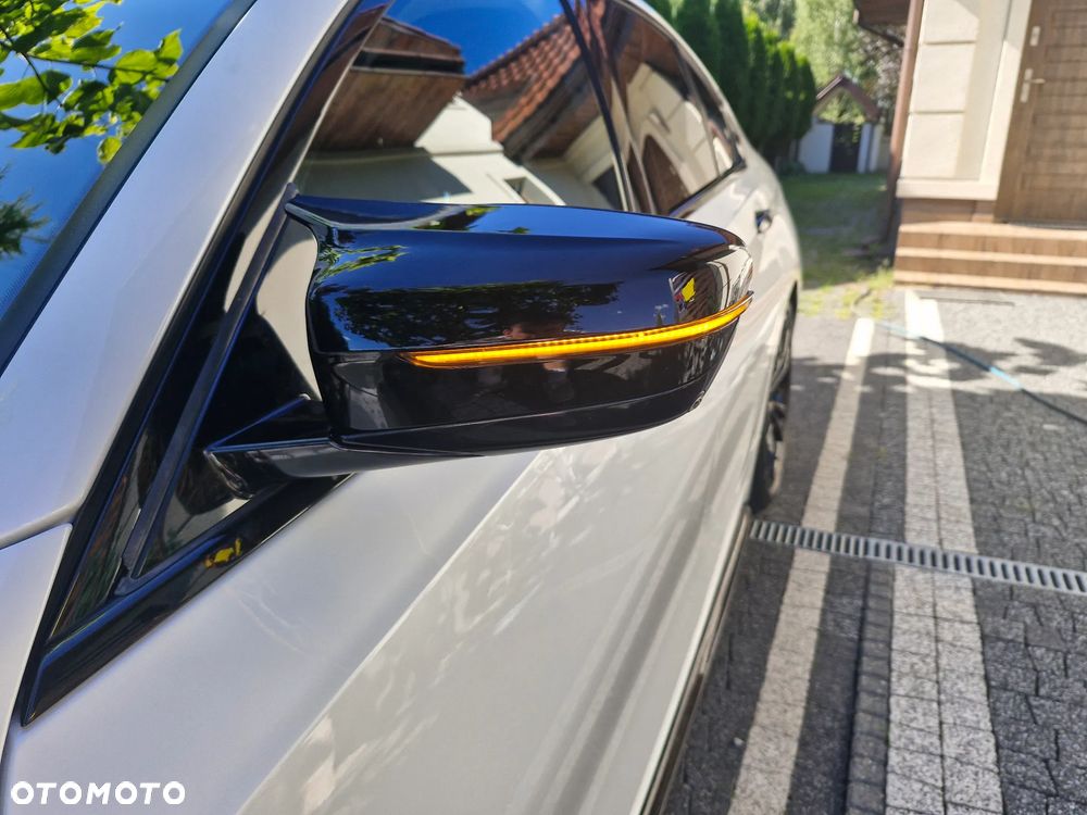 BMW Seria 3 330i M Sport sport - 35