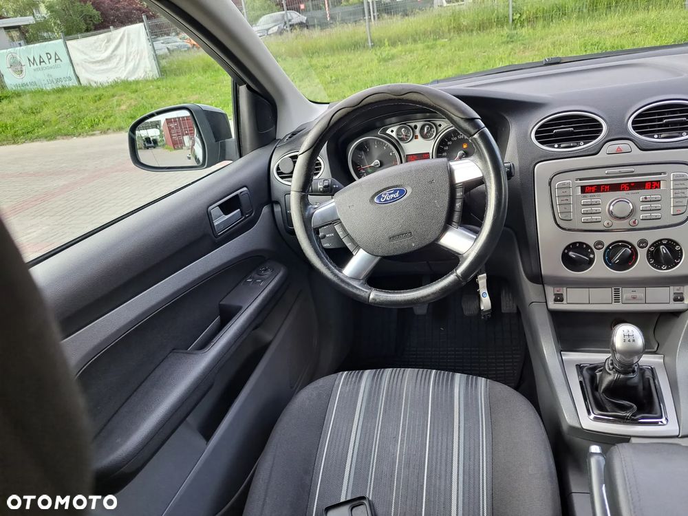 Ford Focus 1.6 Amber X - 4
