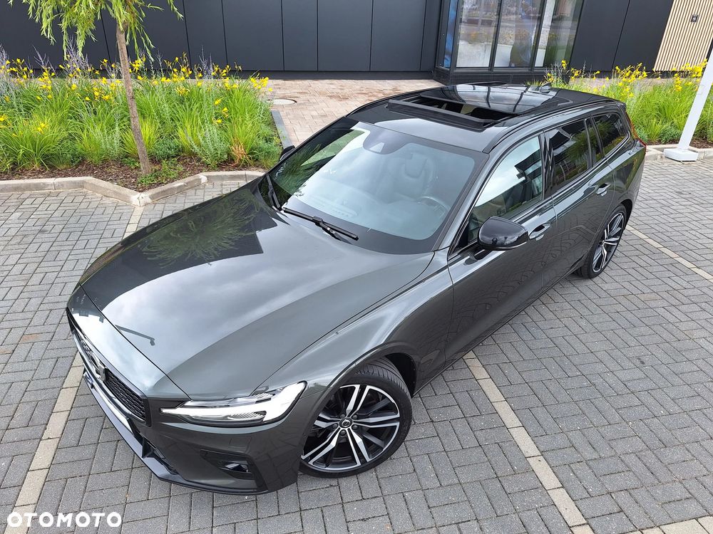 Volvo V60 B4 D R-Design - 2