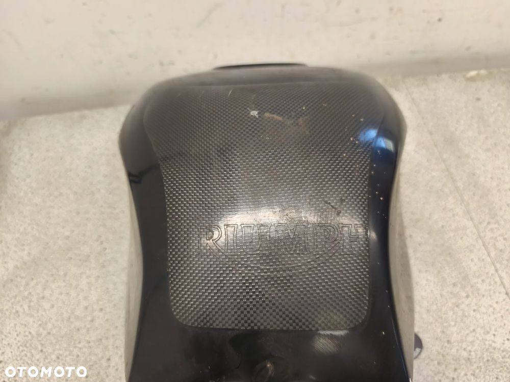 Bak, zbiornik paliwa Triumph Daytona 955i 955 - 9