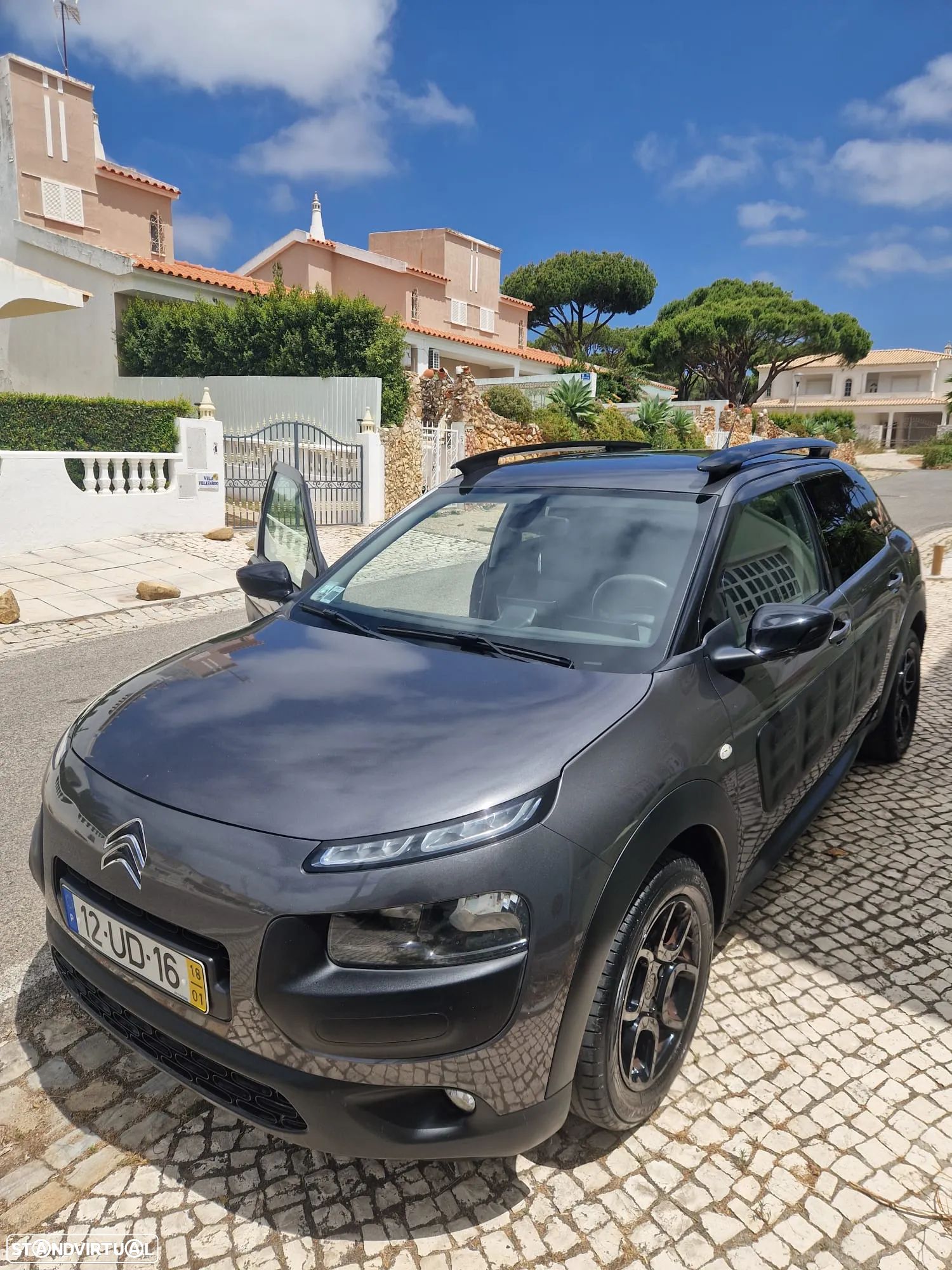 Citroën C4 Cactus 1.2 PureTech Feel - 1