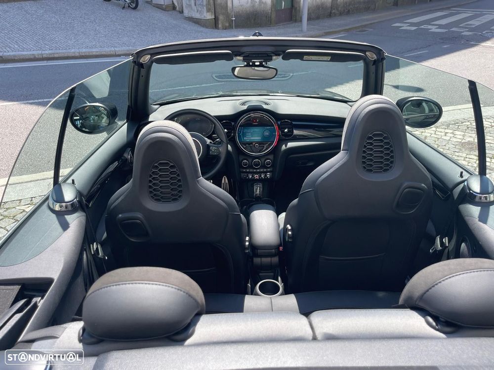 MINI Cabrio Cooper S Premium JCW Auto - 12