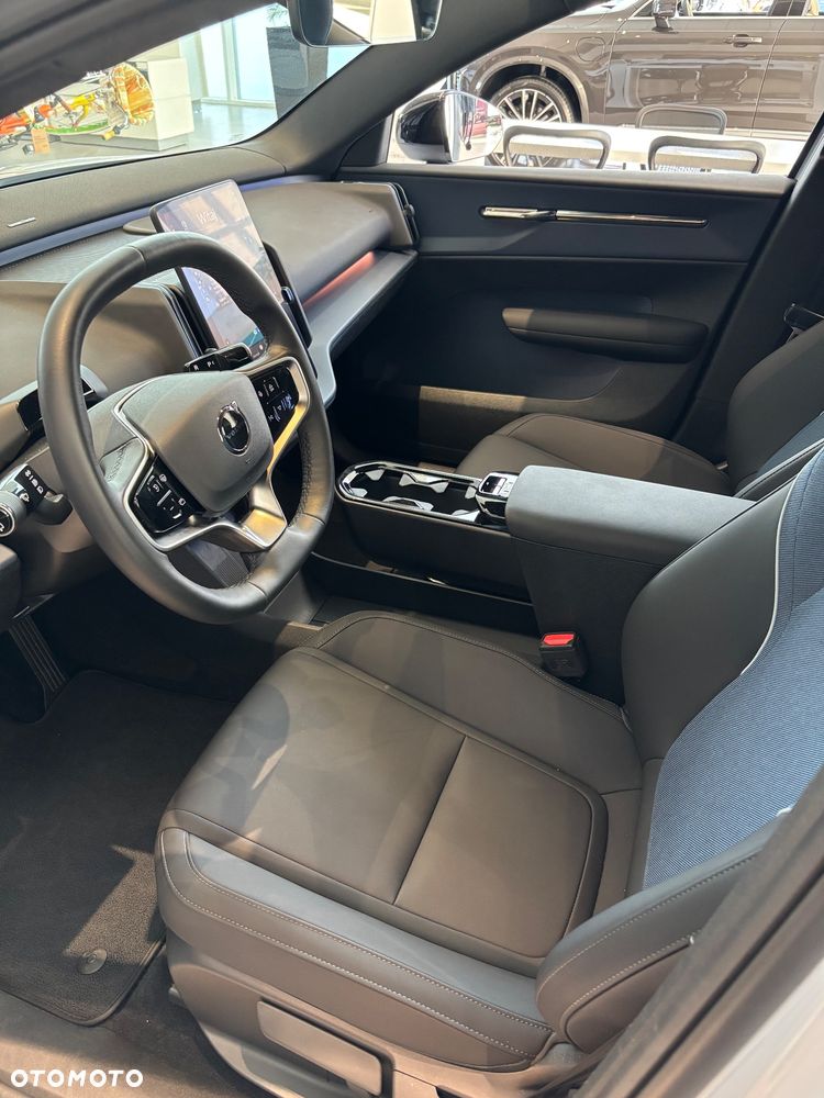Volvo EX30 69kWh Twin Motor Plus - 9
