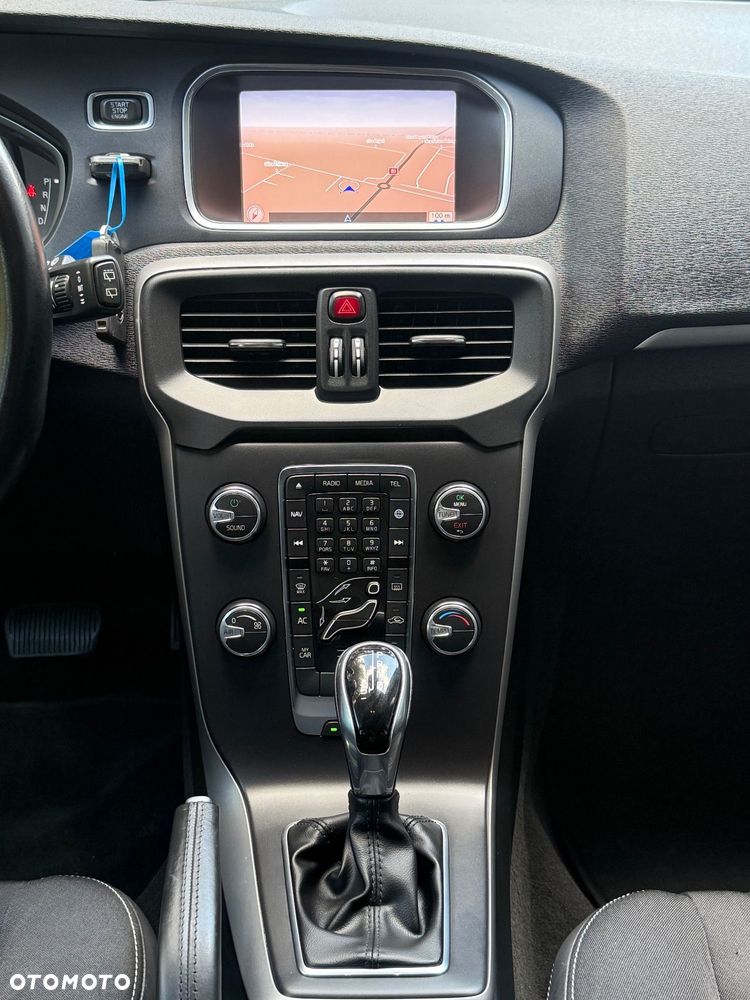 Volvo V40 - 34