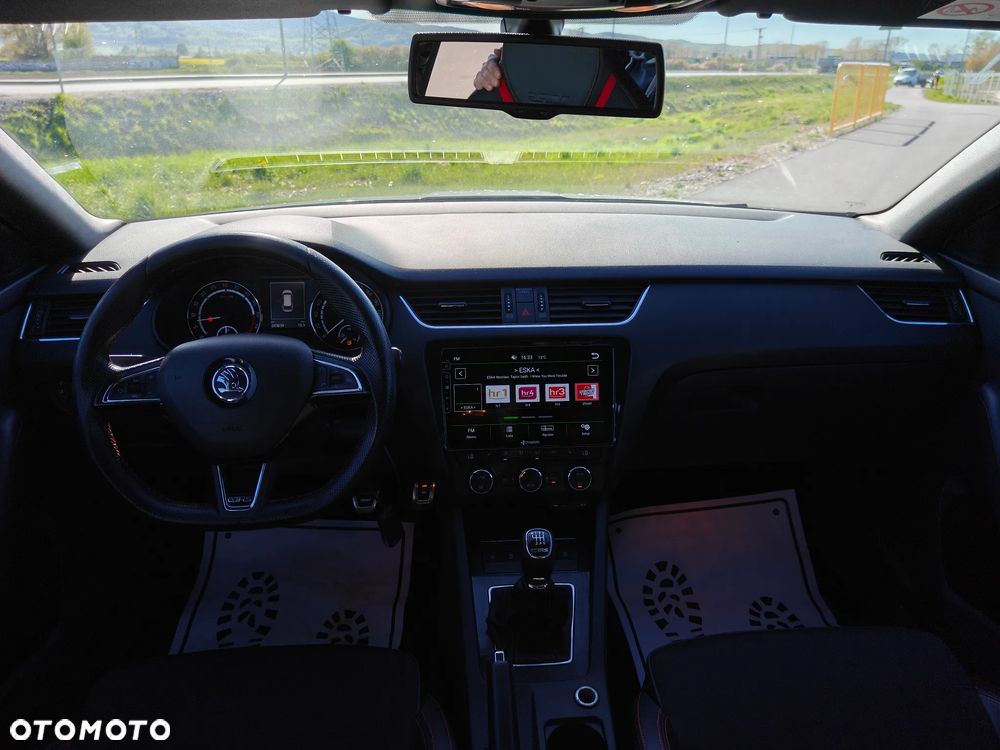 Skoda Octavia 2.0 TDI (Green tec) RS - 33