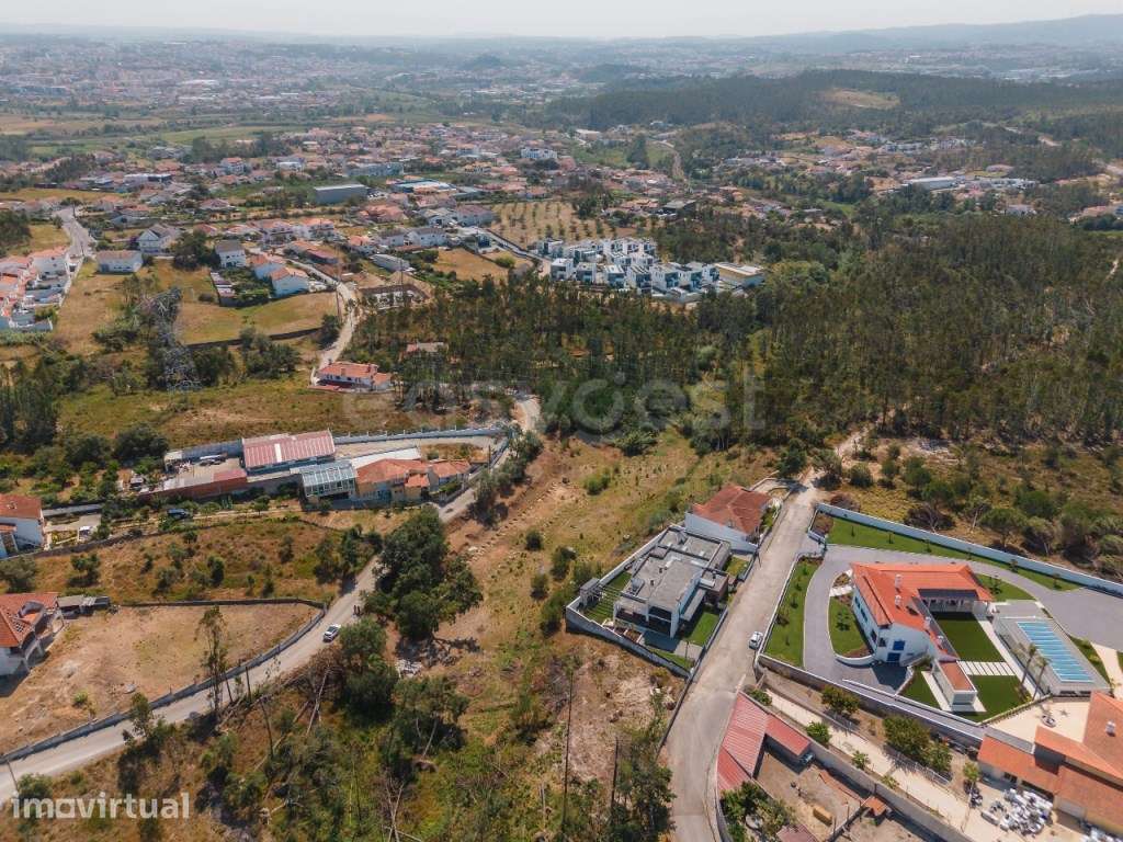 Terreno com 6.600m² na Barosa, Leiria - PDM Grau II com 3.960m² de ABC - Grande imagem: 5/6