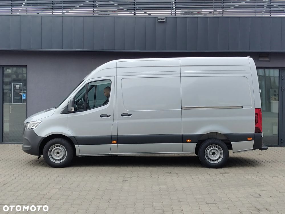 Mercedes-Benz Sprinter - 7