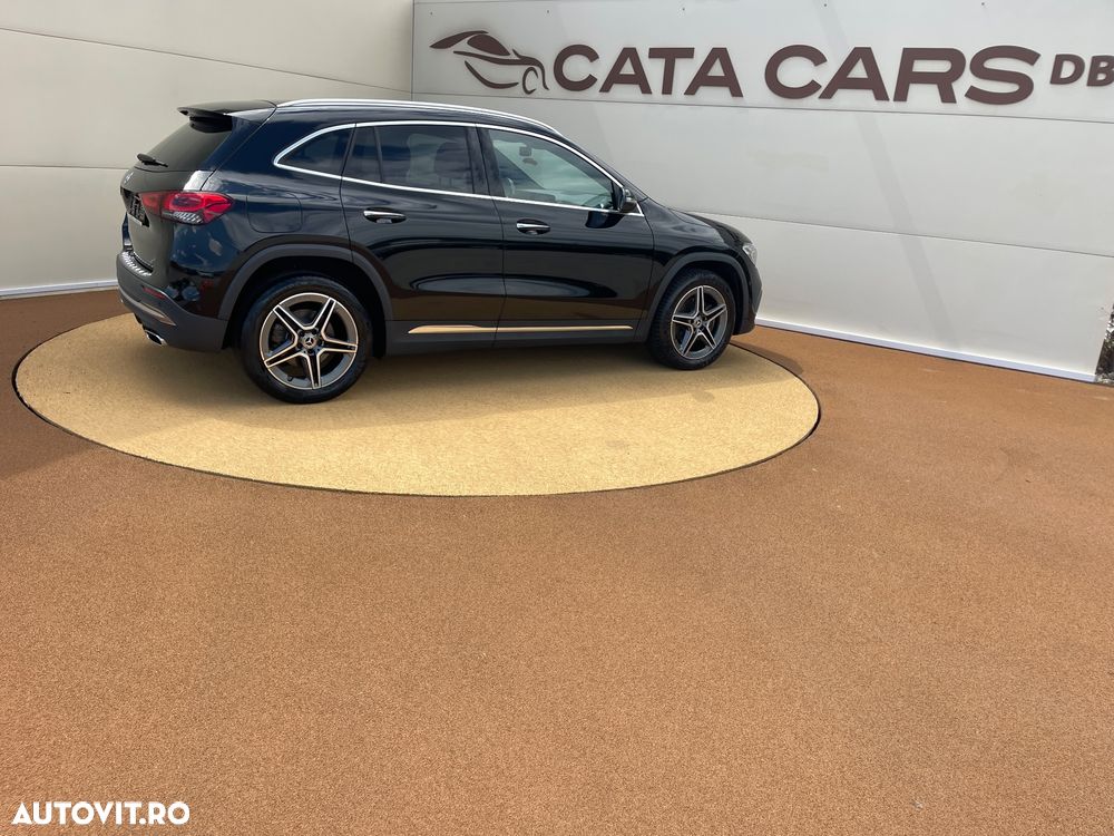 Mercedes-Benz GLA - 16