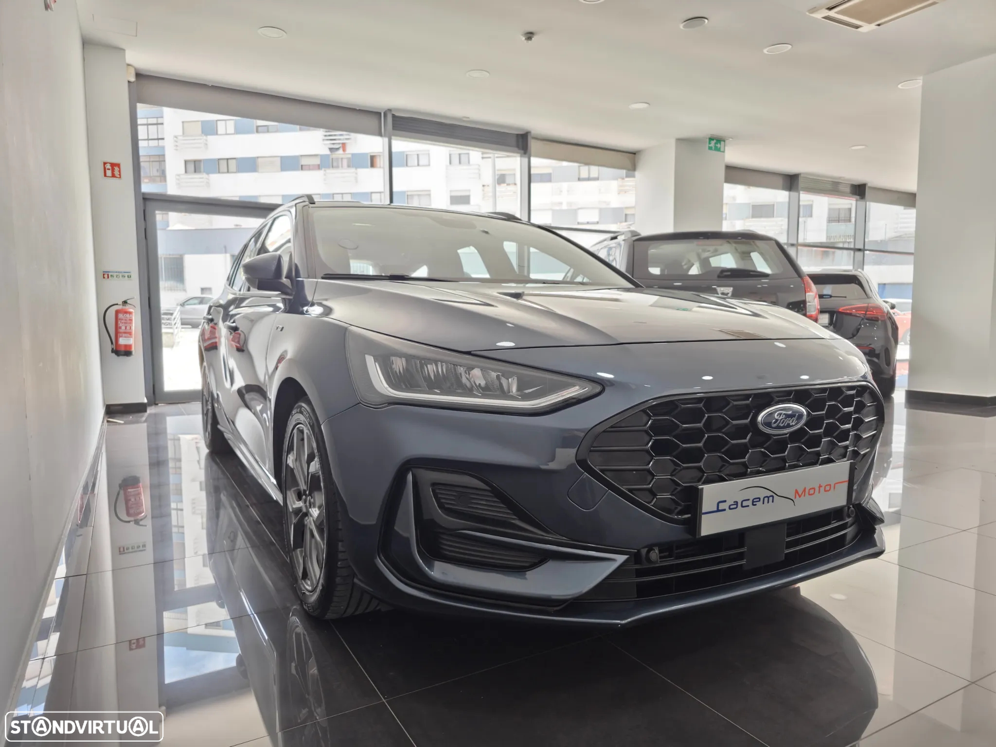 Ford Focus SW 1.0 EcoBoost MHEV ST-Line Aut. - 4