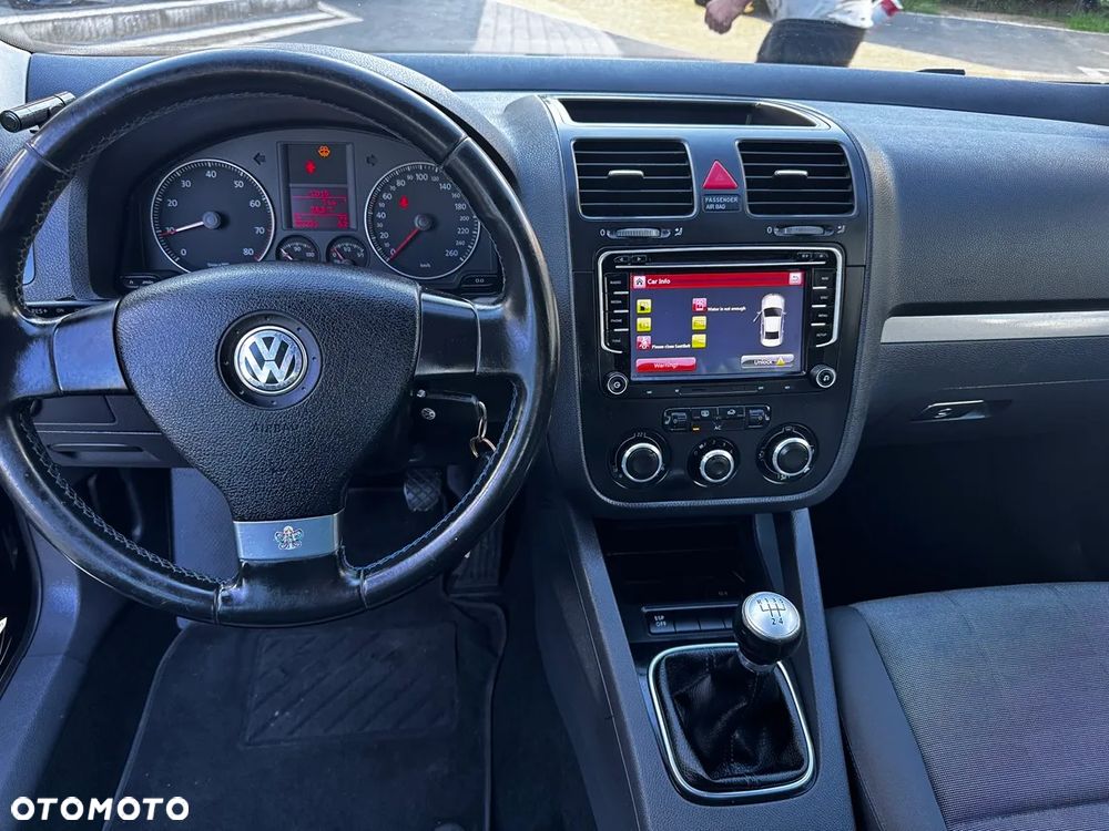 Volkswagen Golf 1.6 Tour - 6