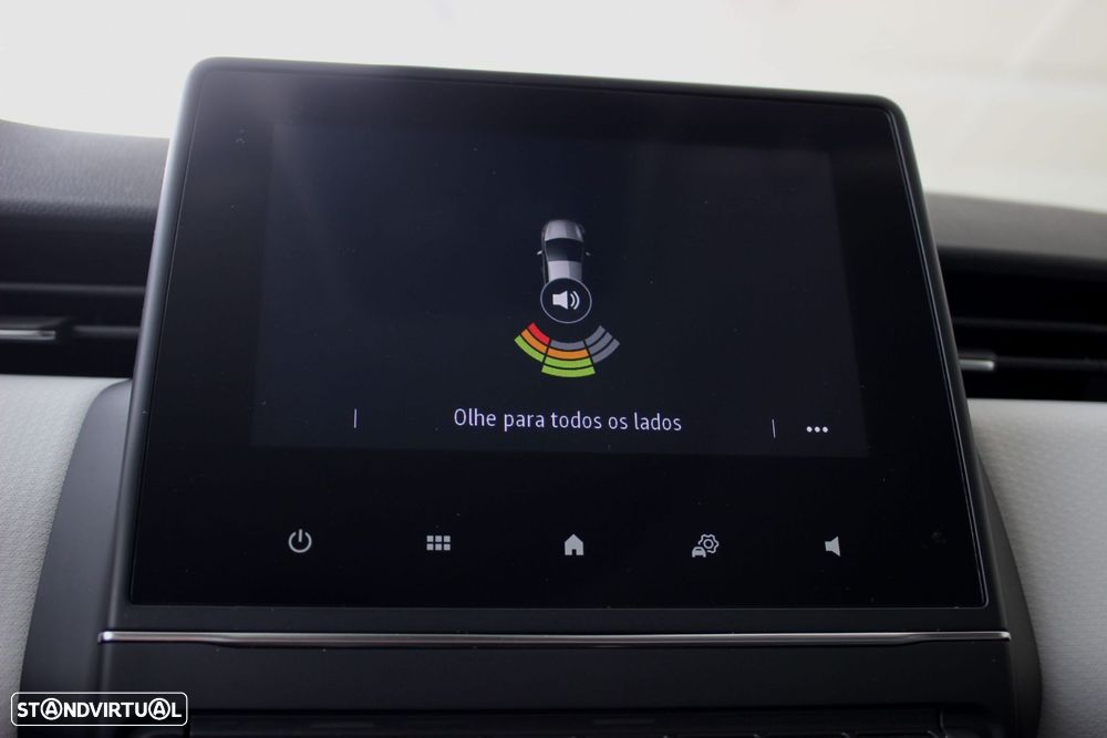 Renault Clio 1.0 TCe Limited Bi-Fuel - 27