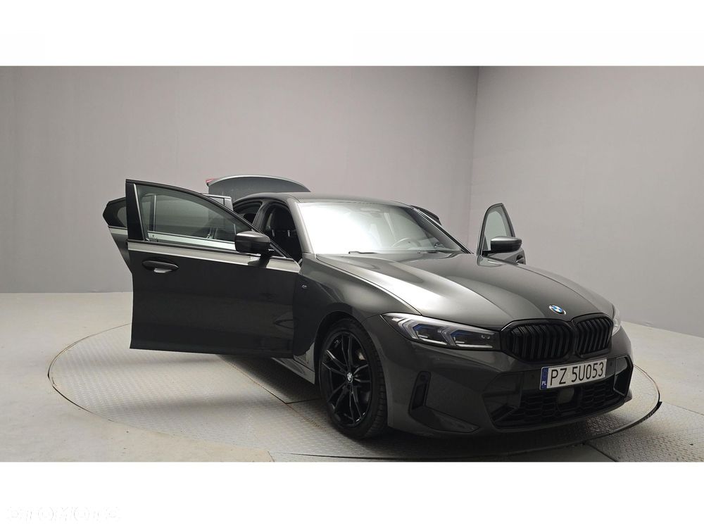BMW Seria 3 320d xDrive mHEV sport - 12