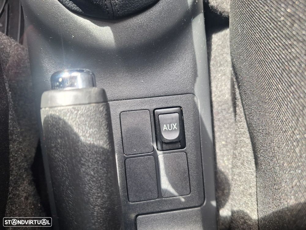 Toyota Yaris 1.0 VVT-i Comfort - 27