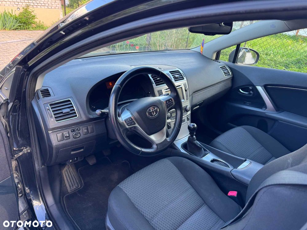 Toyota Avensis - 7