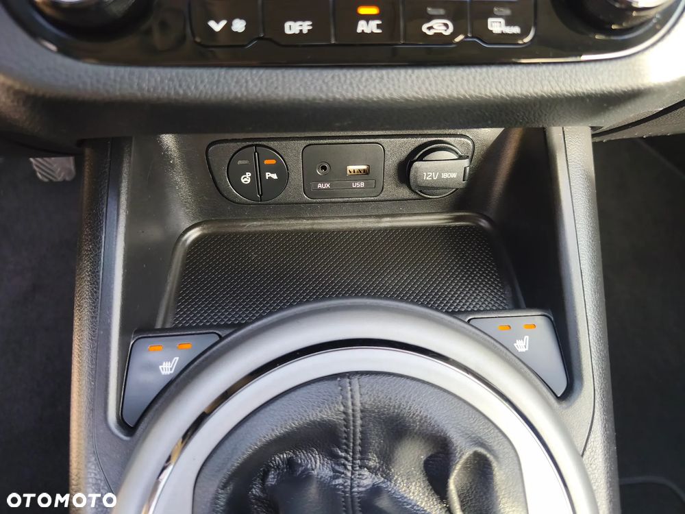 Kia Sportage 1.6 GDI 2WD Dream-Team Edition - 33