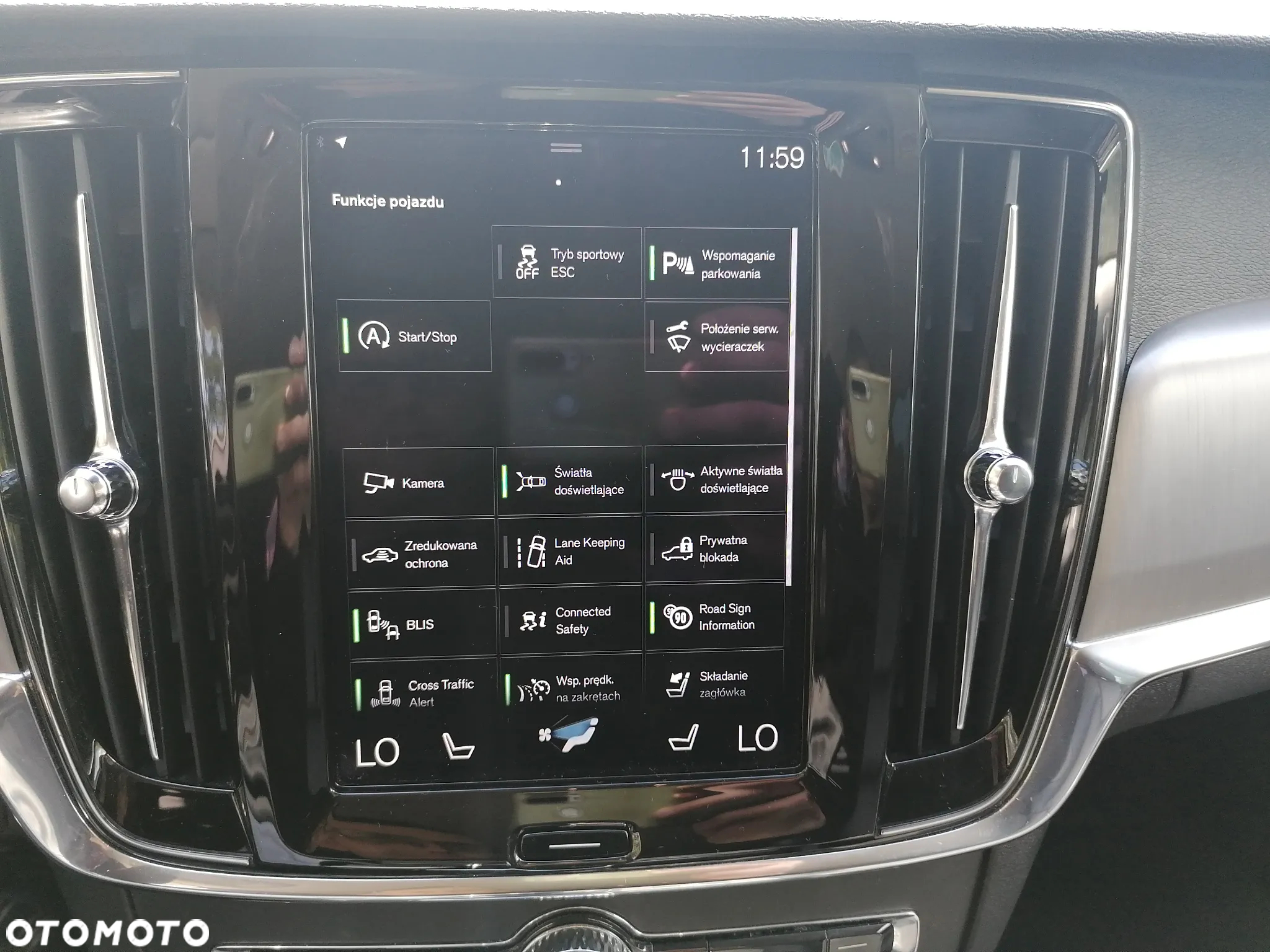 Volvo V90 D4 Momentum - 9