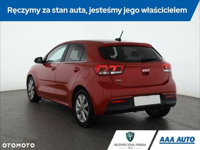 Kia Rio - 5