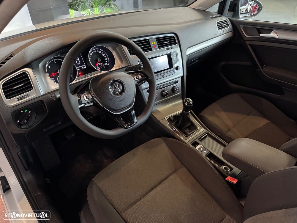 VW Golf 1.6 TDi BlueMotion Trendline - 7