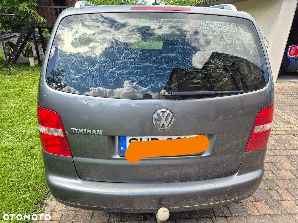 Volkswagen Touran 2.0 TDI Highline DSG - 8