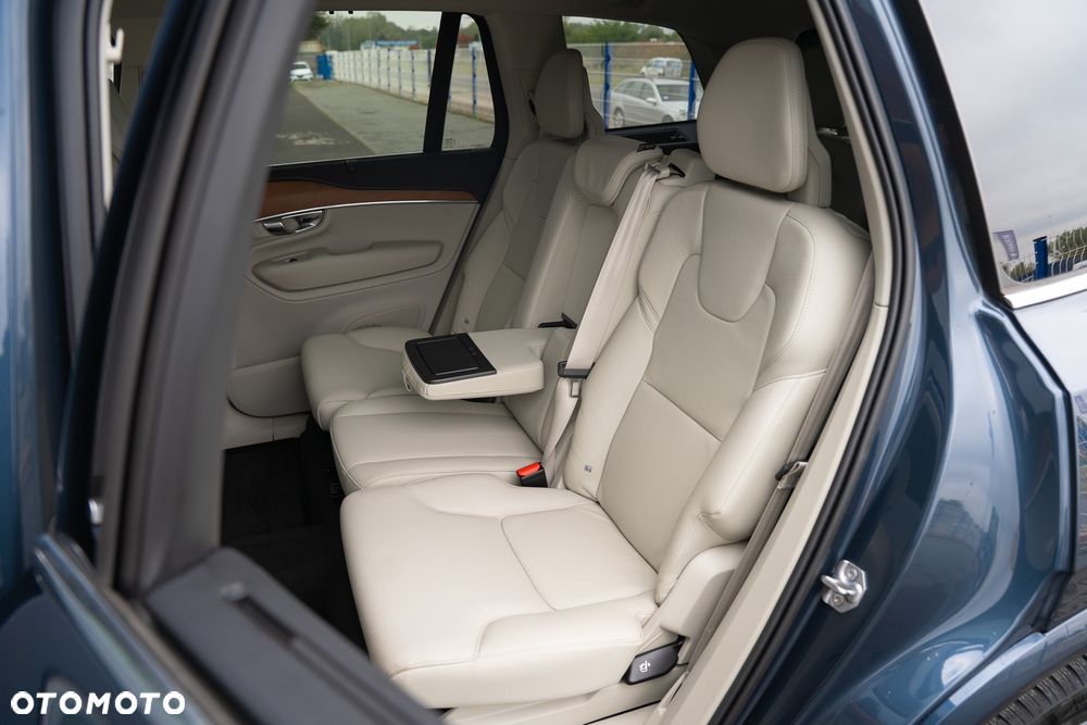 Volvo XC 90 D5 AWD Inscription 7os - 34