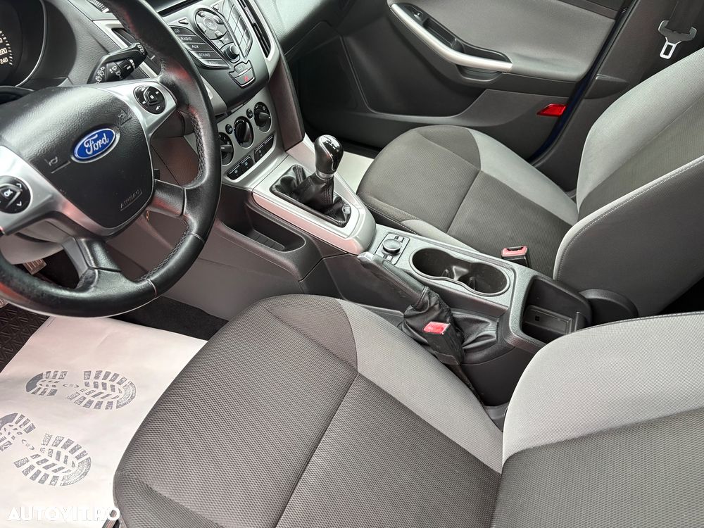 Ford Focus 1.6 Ti-VCT Trend - 8