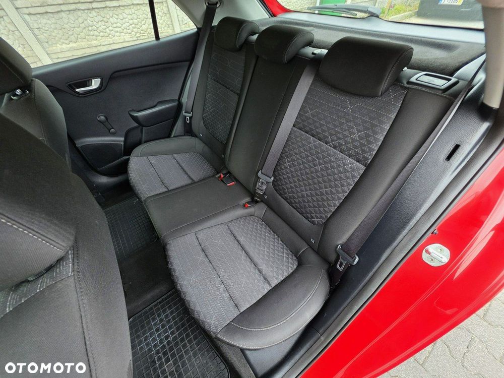 Kia Rio - 27