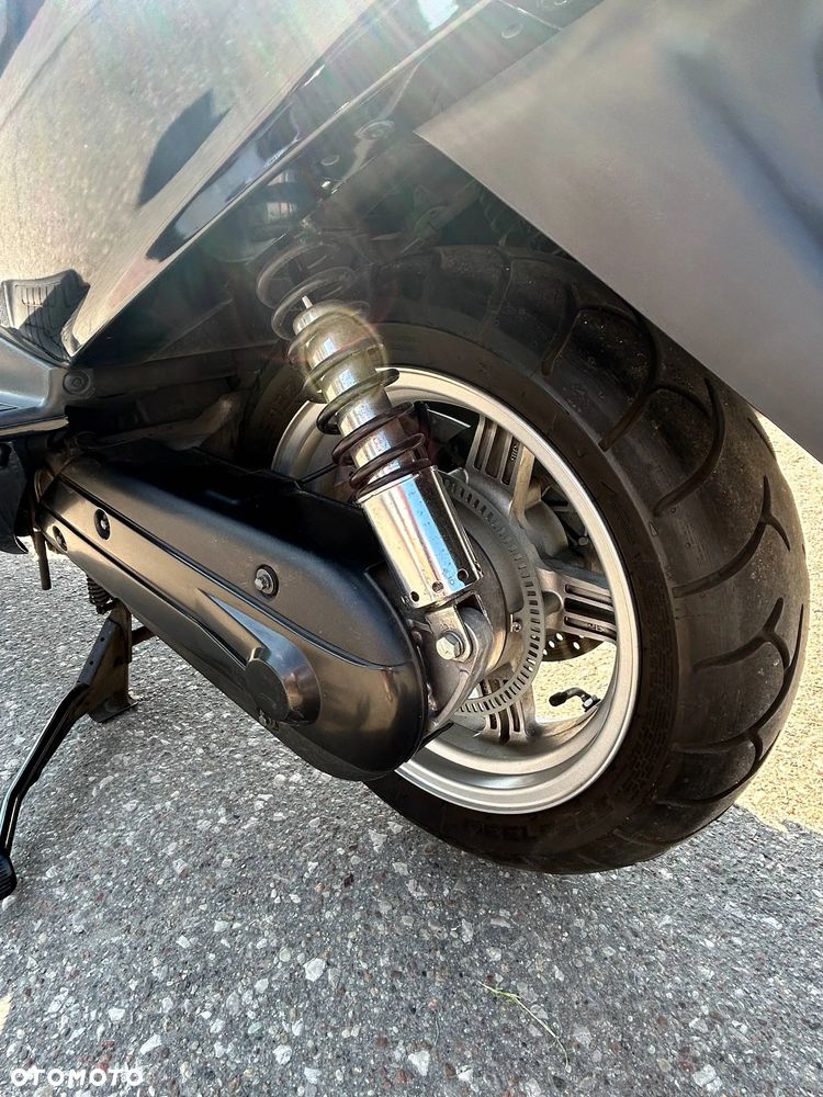 Suzuki Burgman - 11