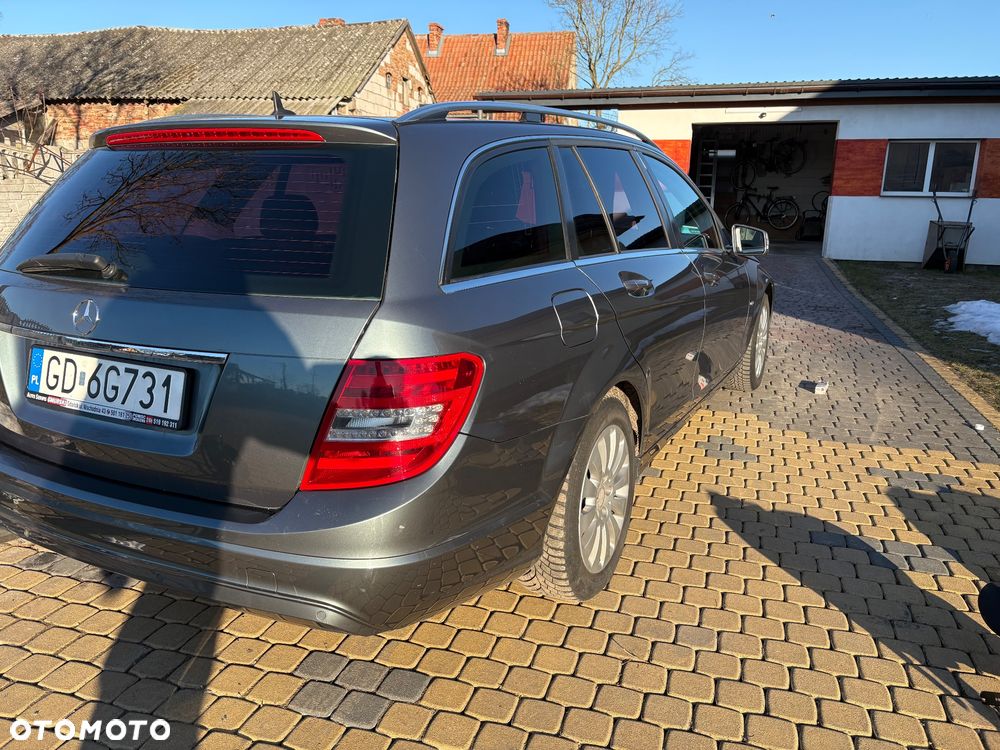Mercedes-Benz Klasa C 220 CDI DPF Automatik BlueEFFICIENCY Avantgarde - 4