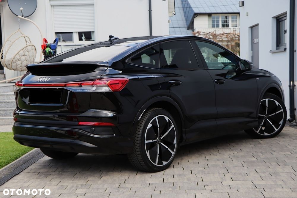 Audi Q4 Sportback e-tron - 8