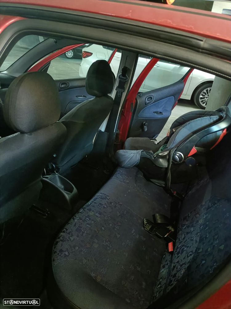 Peugeot 206 1.1 XT - 10
