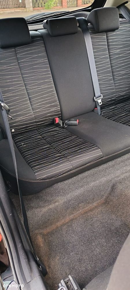 Mazda 2 - 6