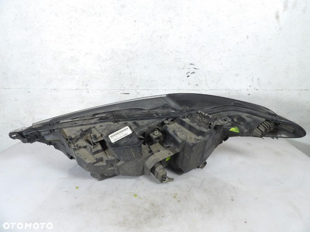 FORD FUSION II LIFT USA REFLEKTOR PRAWY XENON HS73-13E014-AF - 2