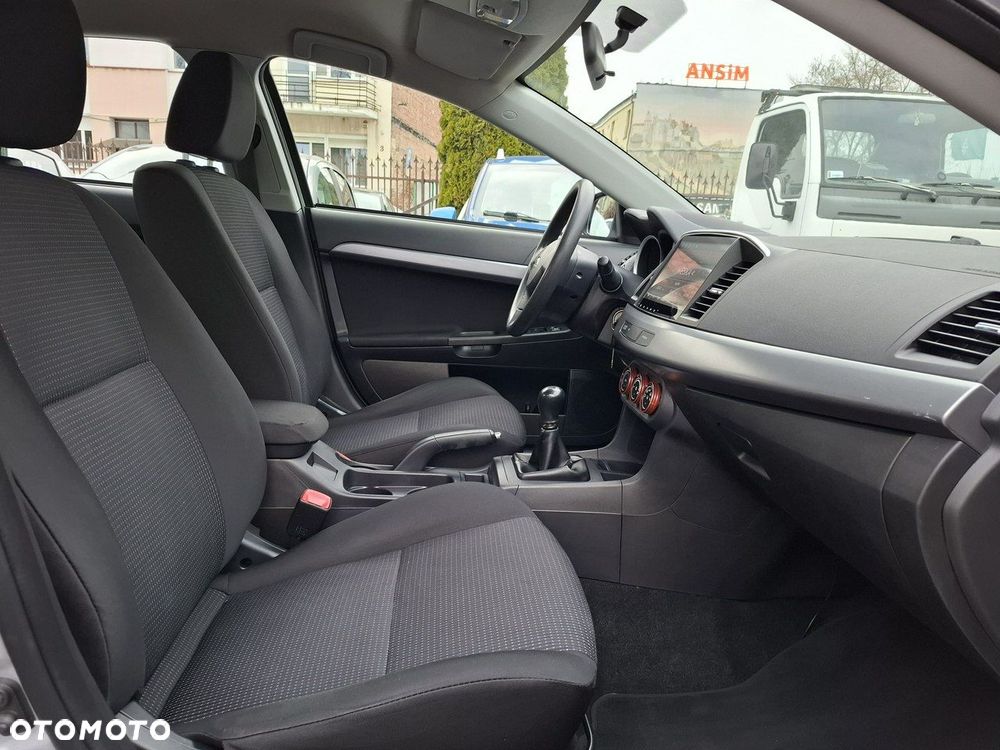 Mitsubishi Lancer - 20