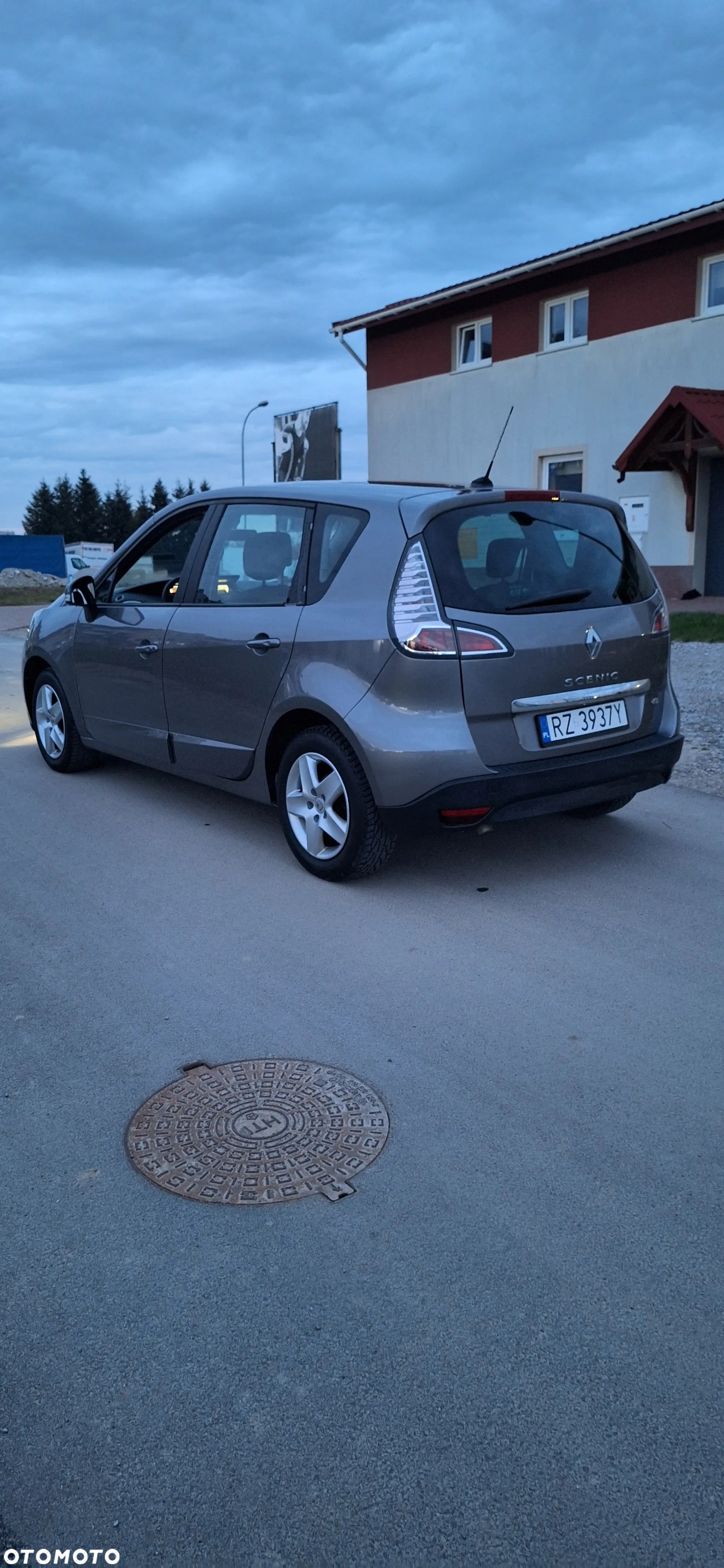 Renault Scenic Xmod 1.5 dCi Life - 2