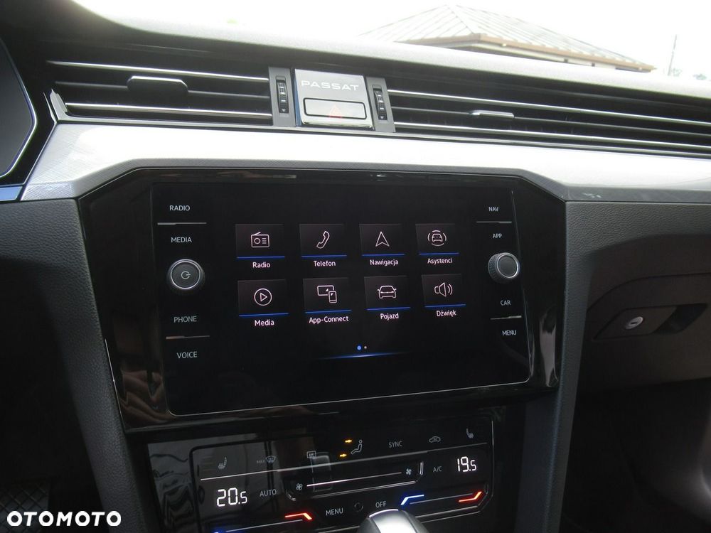 Volkswagen Passat 2.0 TSI Business DSG - 18
