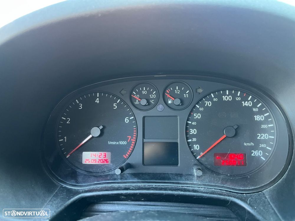 Audi A3 1.6 Sport 16 - 20