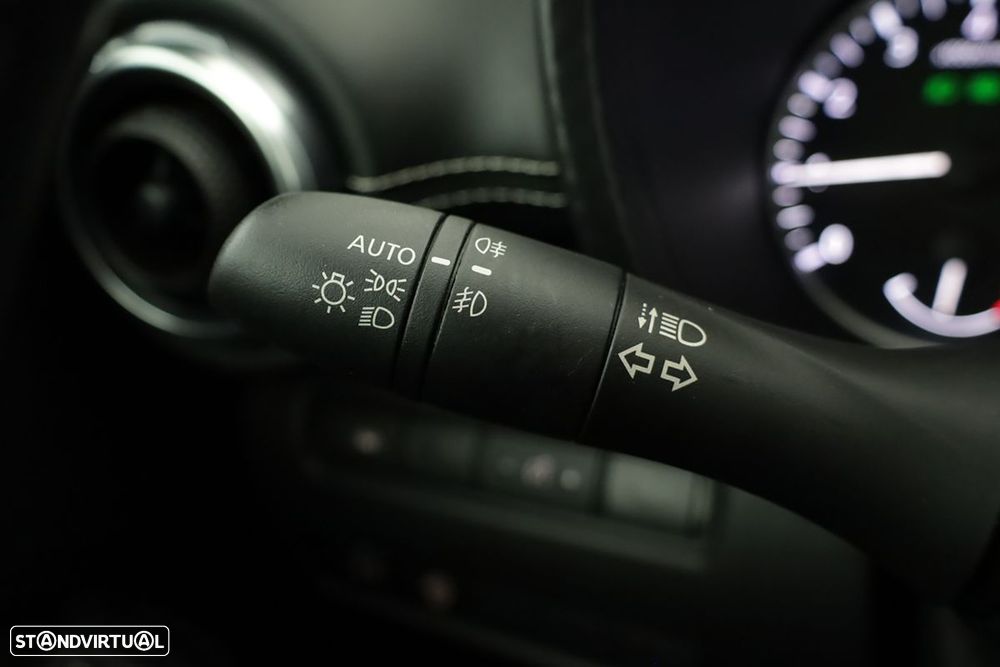 Nissan Juke 1.0 DIG-T N-Connecta DCT - 17