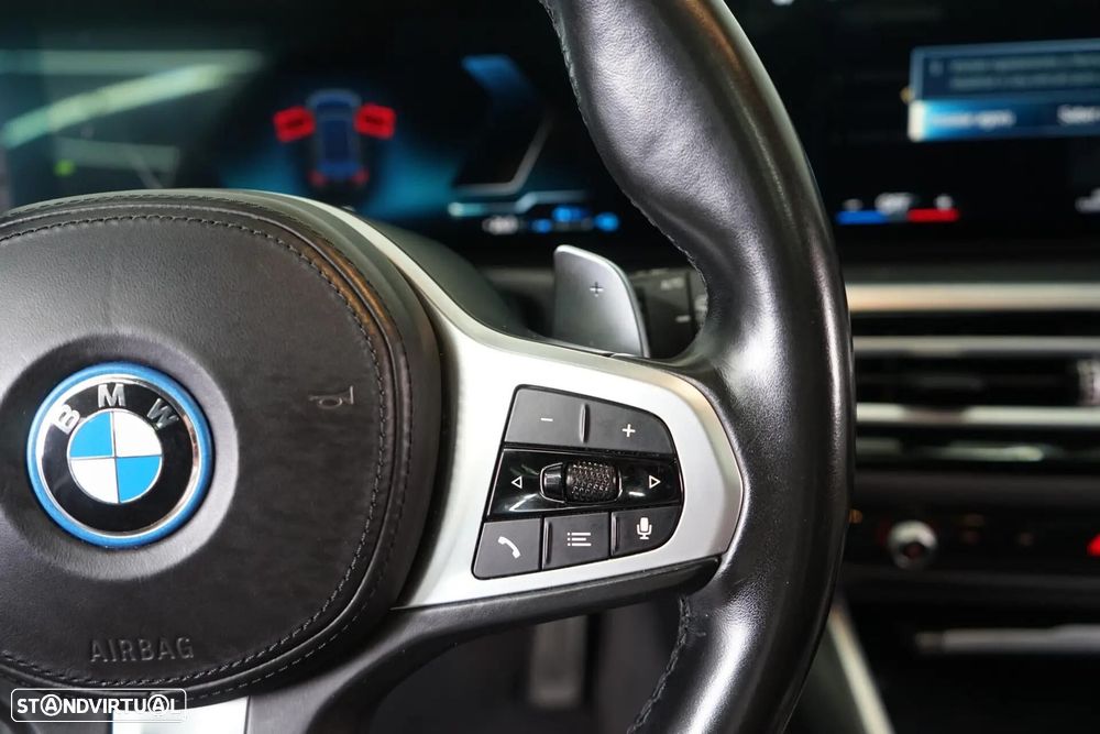 BMW 330 e iPerformance Sport Line - 23