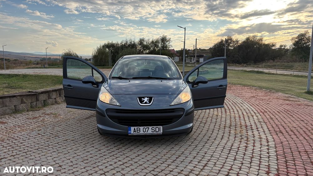 Peugeot 207 - 4