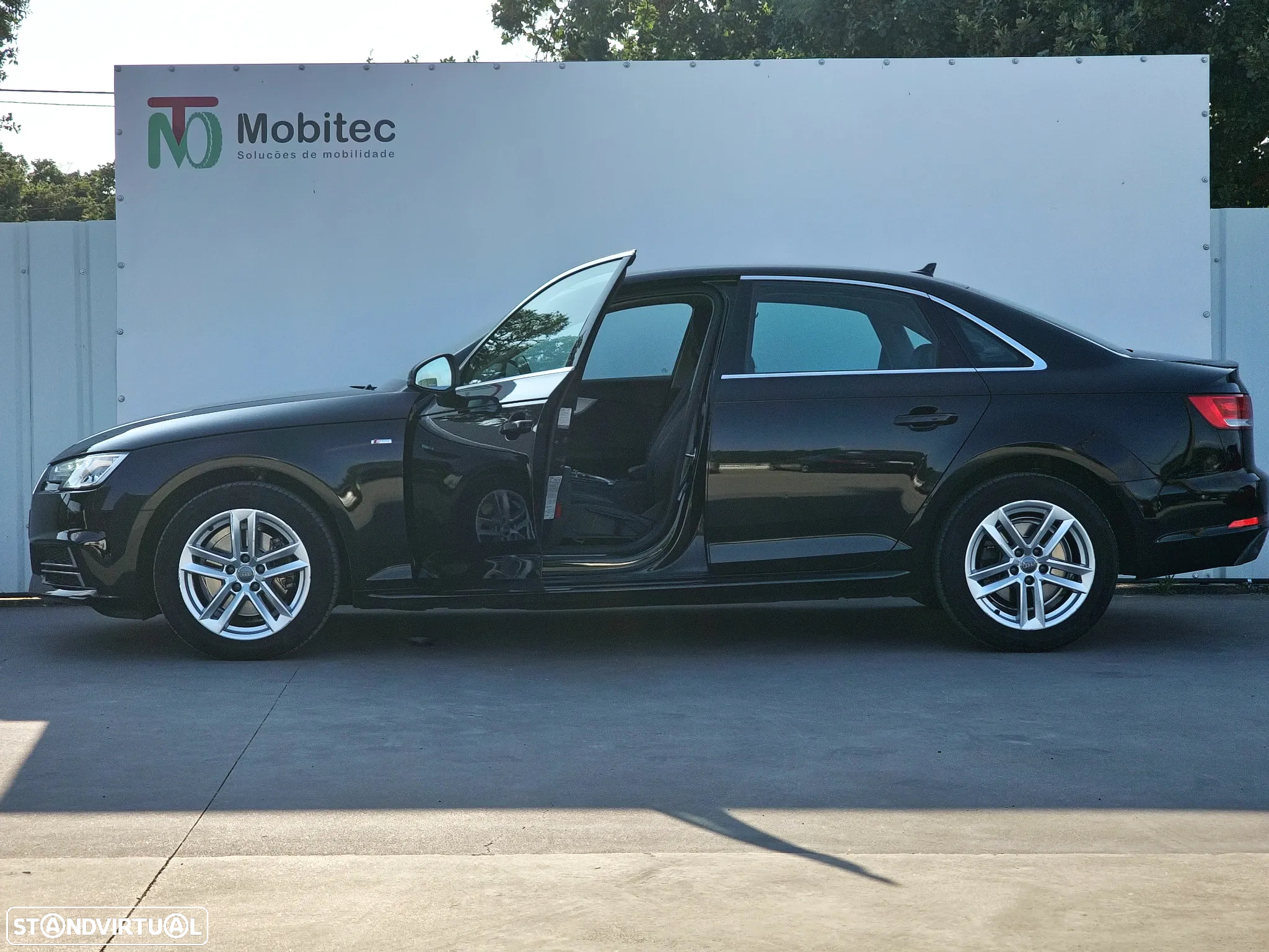 Audi A4 2.0 TDI Business Line S-line - 11