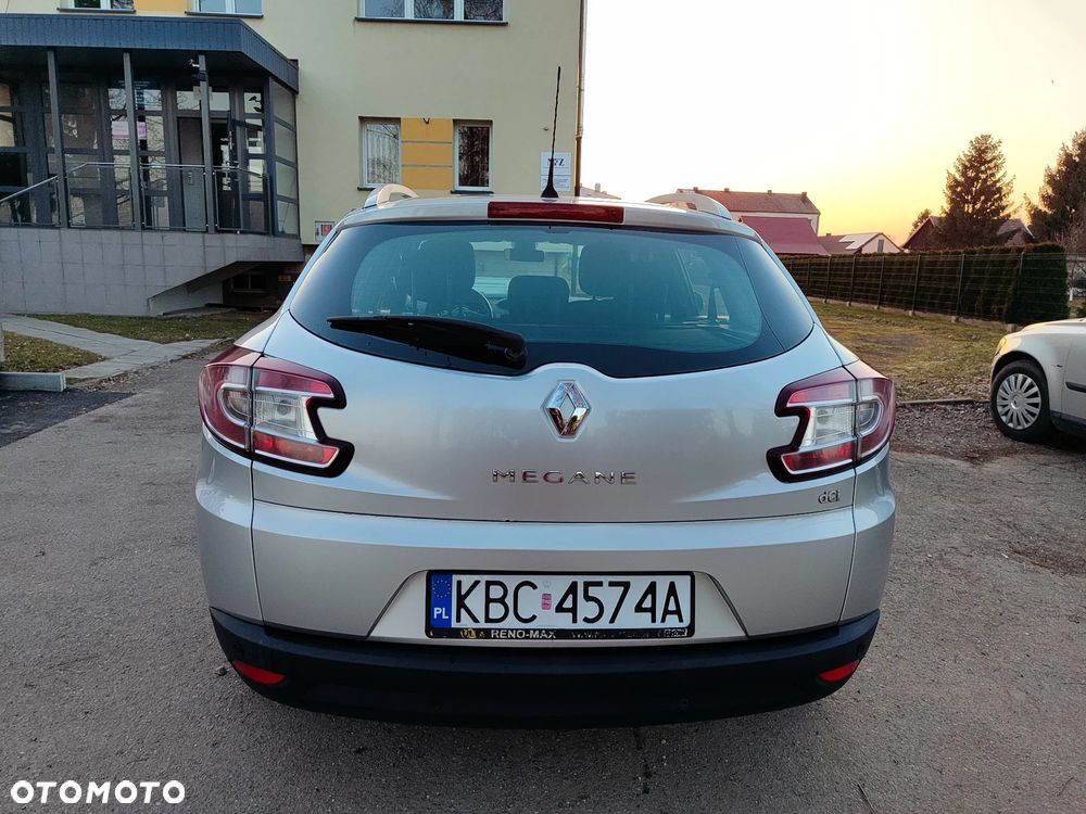 Renault Megane 1.5 dCi Bose - 8