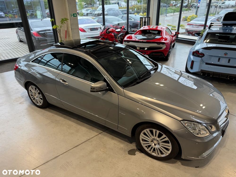 Mercedes-Benz Klasa E 350 BlueEFFICIENCY 7G-TRONIC Avantgarde - 4