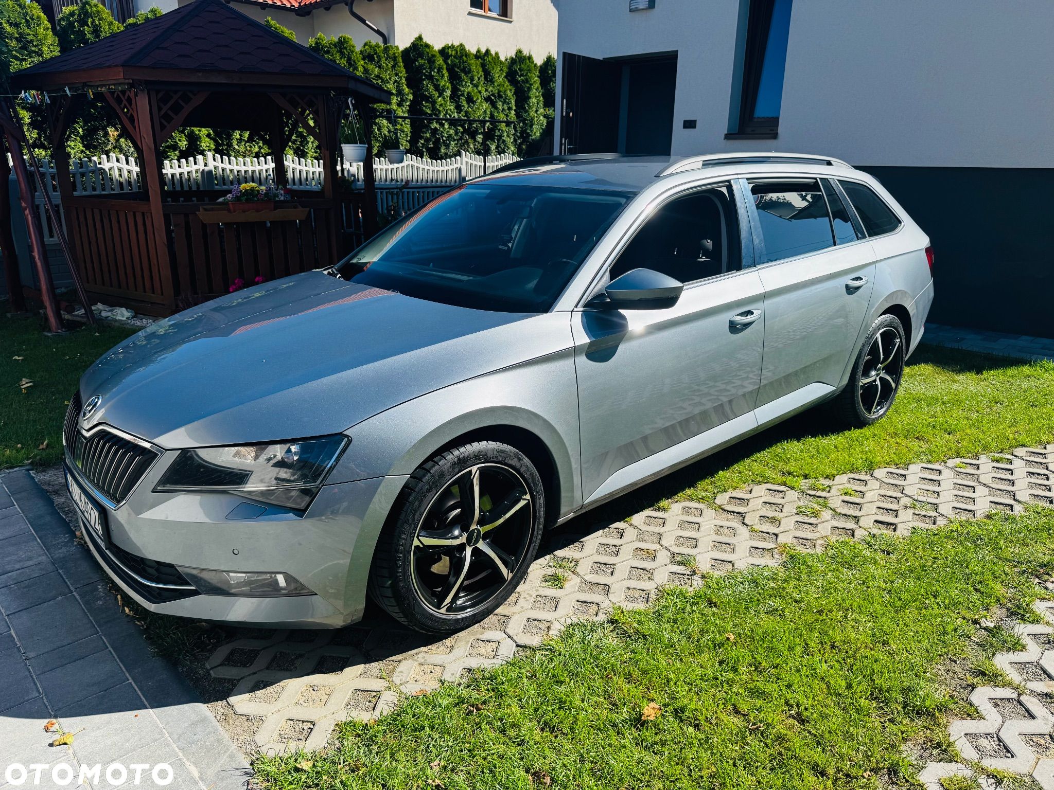 Skoda Superb 2.0 TDI Active DSG - 1
