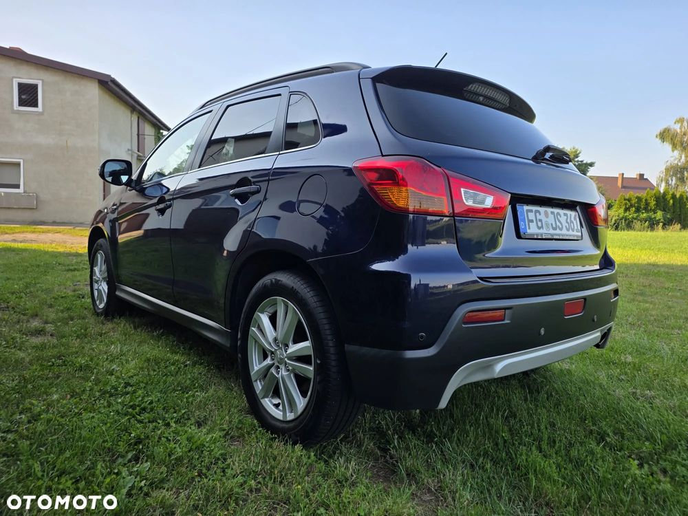 Mitsubishi ASX 1.8 DI-D 2WD Inform - 32