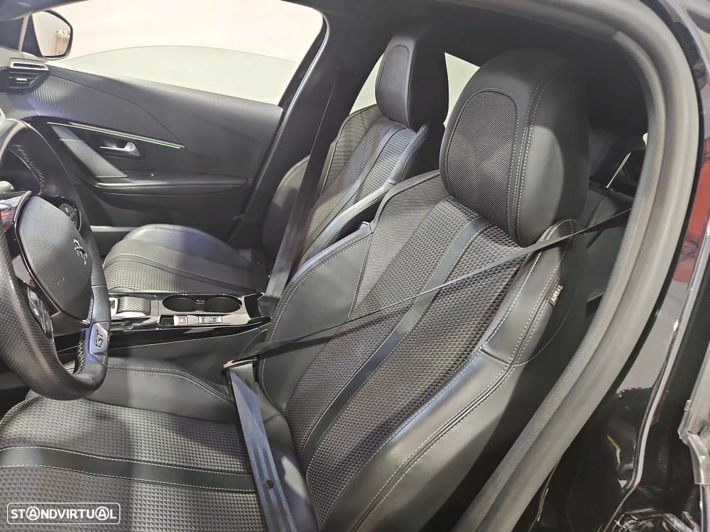 Peugeot e-208 - 7