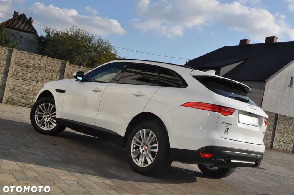 Jaguar F-Pace 2.0 i4P AWD R-Sport - 13