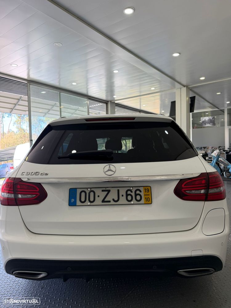 Mercedes-Benz C 300 de AMG Line - 5