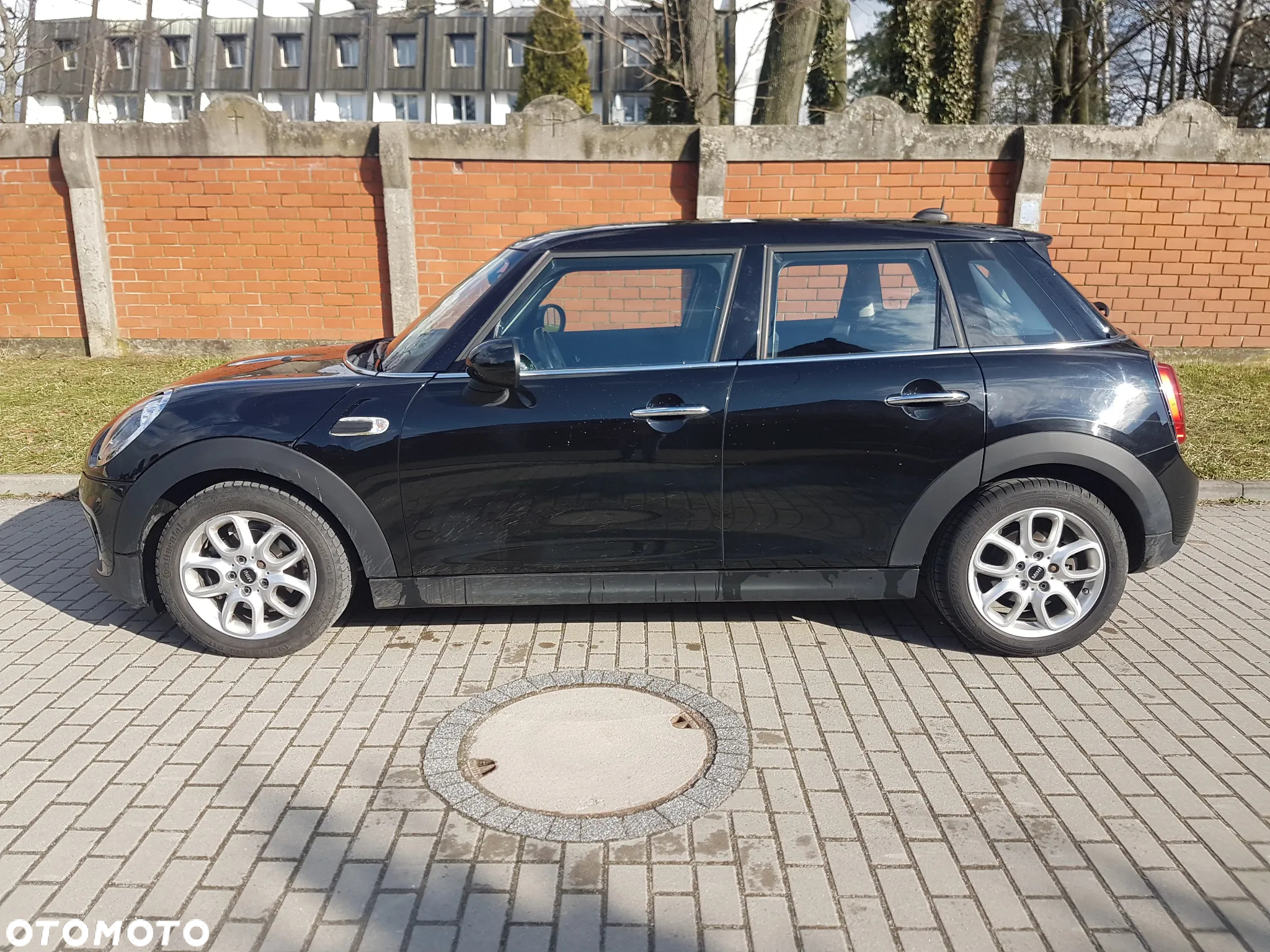 MINI ONE D - 9